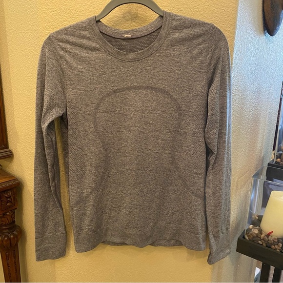LULULEMON Women Gray Swiftly Tech Long Sleeve Athletic Shirt Size 6 - Picture 1 of 5